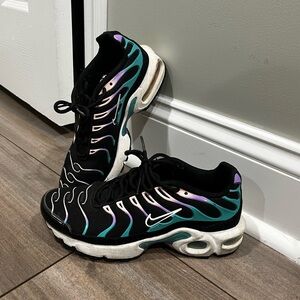 Nike Airmax **Read Description